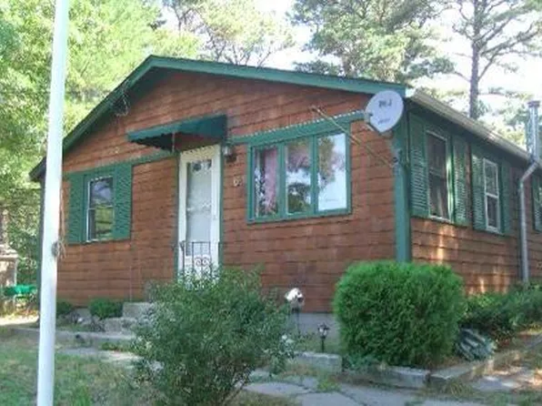 6 Bluebird Ave, Wareham, MA 02571