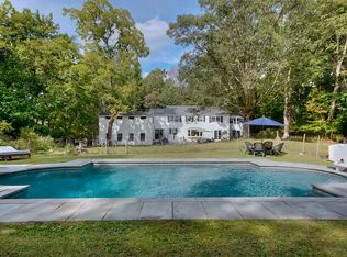 230 Pea Pond Rd, Katonah, NY 10536
