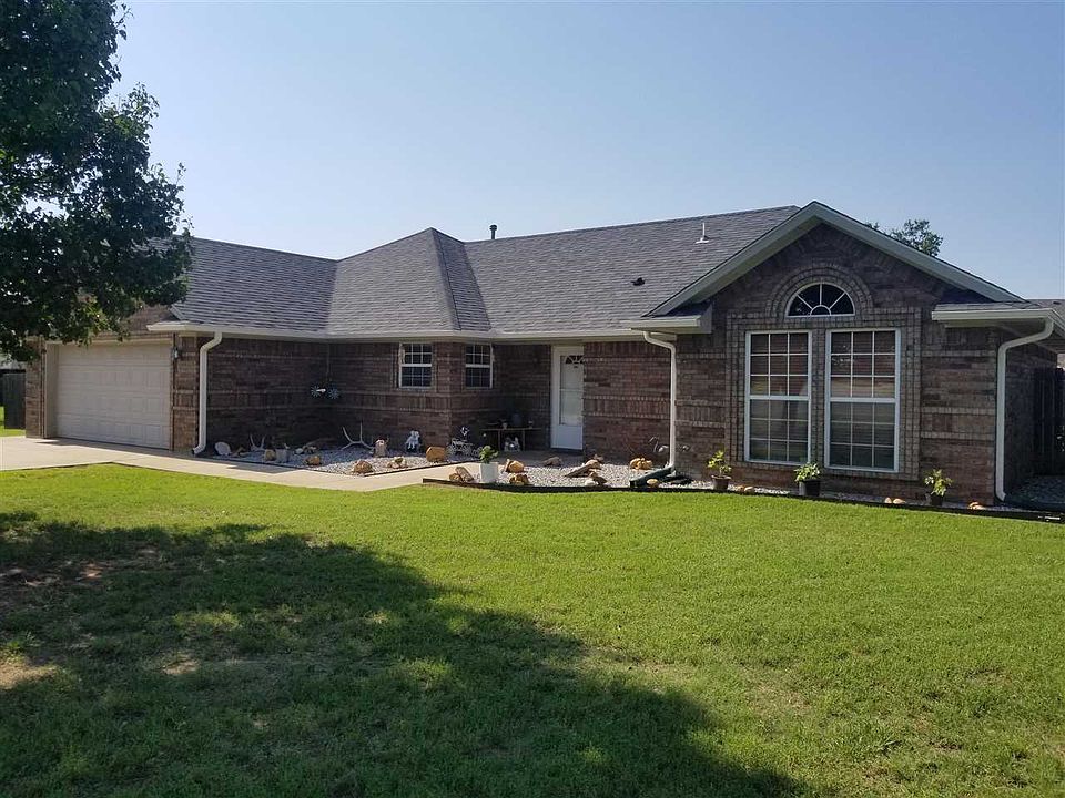 1st image of 7 NW Edgemere Cir