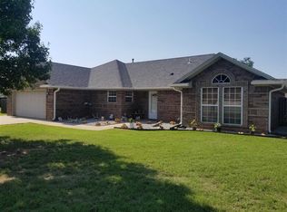 7 NW Edgemere Cir, Lawton, OK 73505