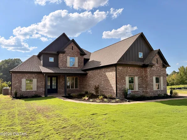 141 Westhaven Pl, Jackson, TN 38305