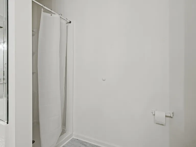 3224 Shore Dr — Photo 6