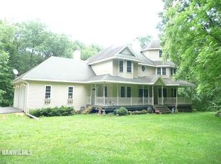 6570 W Cook Rd, Lena, IL 61048