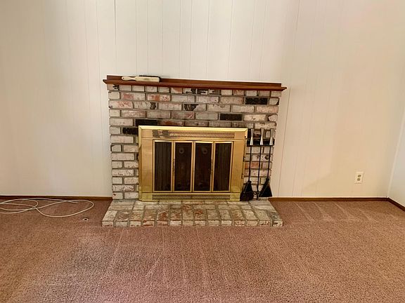 4th image of 5126 Englewood Dr