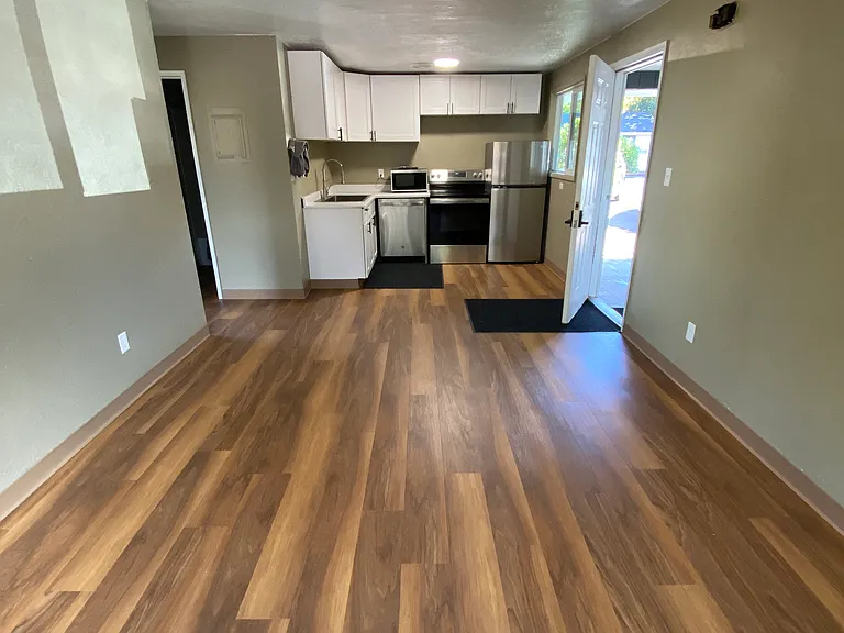 2005 NW Garfield Ave #2017 — Photo 12