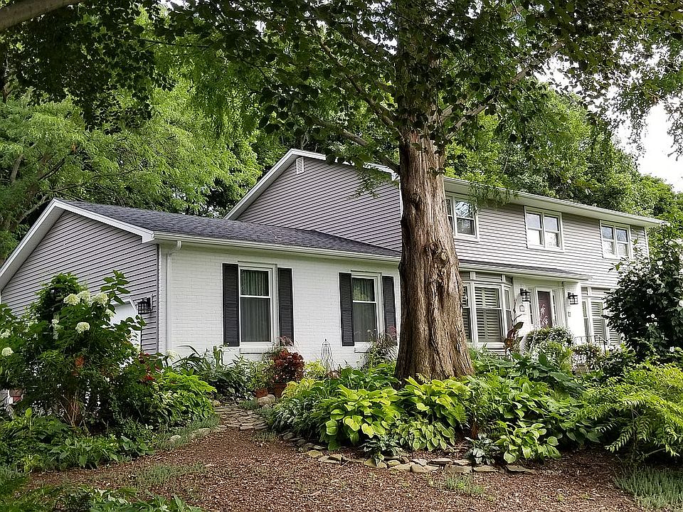 2nd image of 1 Winslow Ave