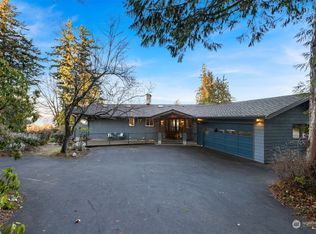 131 Hawthorn Rd, Bellingham, WA 98225