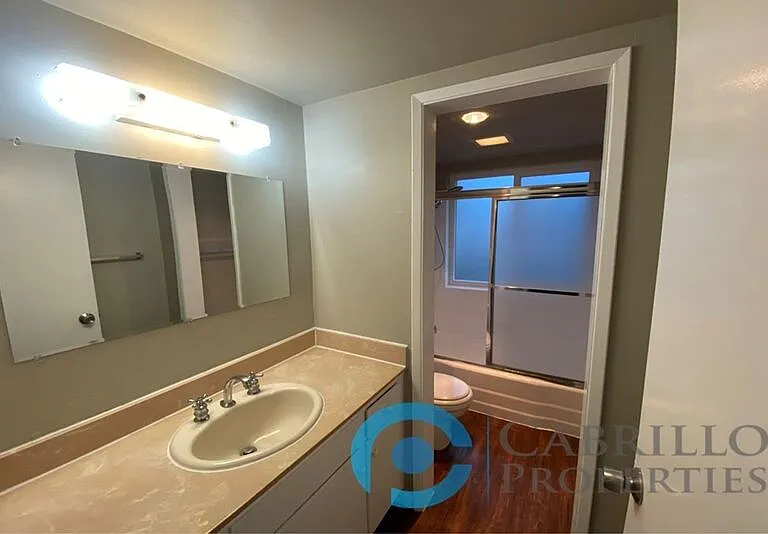 761 S Orange Ave #B — Photo 7