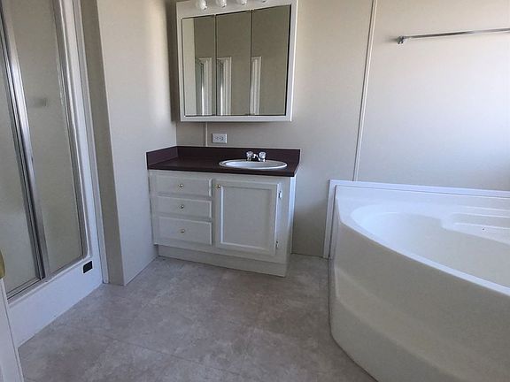 5th image of 73 Ashley Cir #116