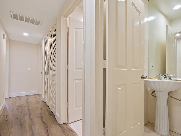 12019 Rochester Ave #2 — Photo 10