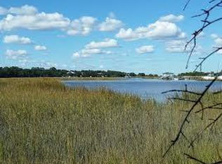 231 Coffin Point Rd, Saint Helena Island, SC 29920