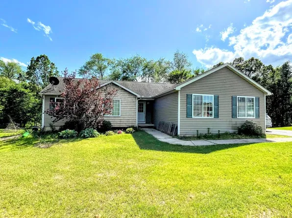 6631 E Julie Ct, Byron, MI 48418