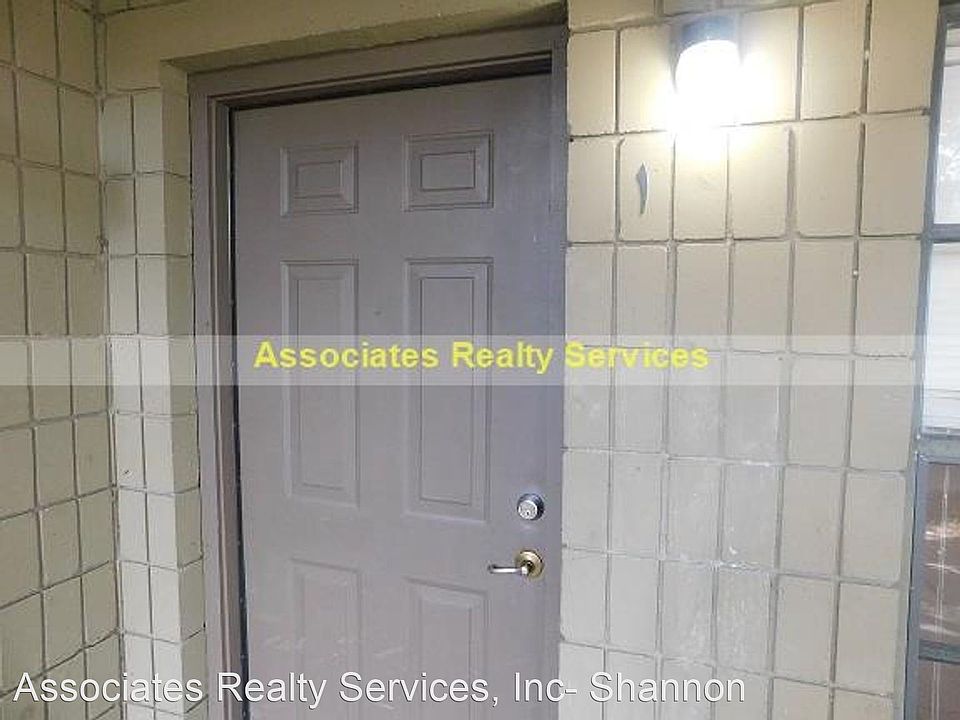 1st image of 3212 SW 25th Dr APT 1