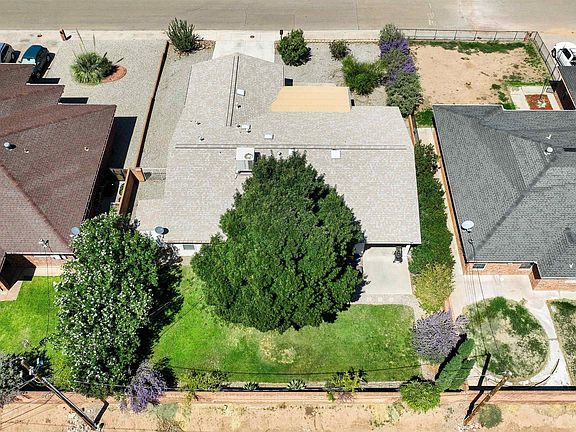 3rd image of 420 Cottonwood Dr