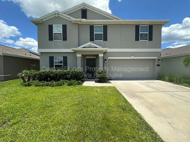 373 Pineywoods St — Photo 1