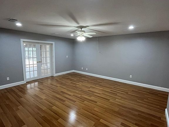 5th image of 15967 Triple Crown Ct