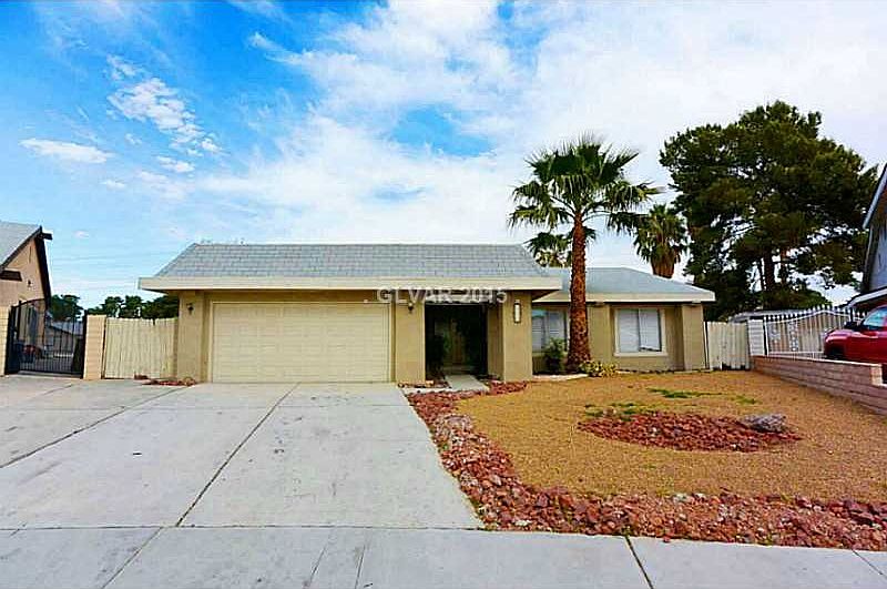 1st image of 2718 Baltic Cir