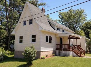 8 Marion Ave, Corinth, NY 12822