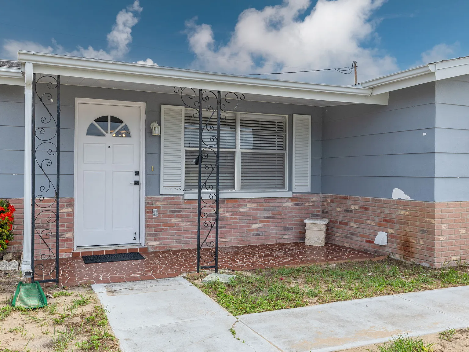 3 bed, 1293 sqft, $1,950 — Photo 3