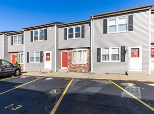 300 York Ave APT 5, Pawtucket, RI 02860