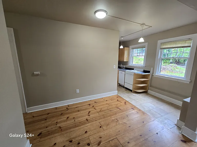 13041 E Marginal Way S #1 — Photo 6