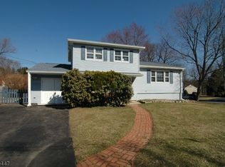 127 Pleasant View Rd, Hackettstown, NJ 07840