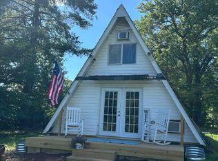 (Undisclosed Address), Keswick, VA 22947