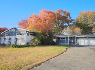 66 W Ridge Dr, West Hartford, CT 06117