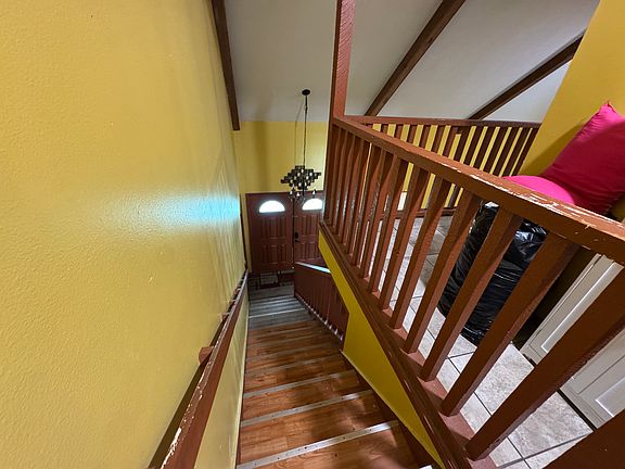 5th image of 6709 Wood Branch Dr