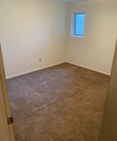306 Small Bedroom