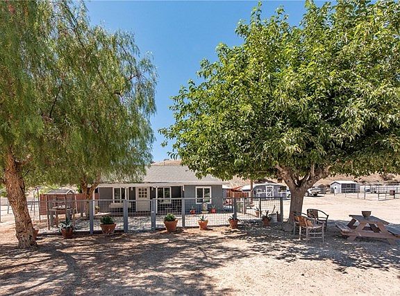 2nd image of 16703 Solana Ln