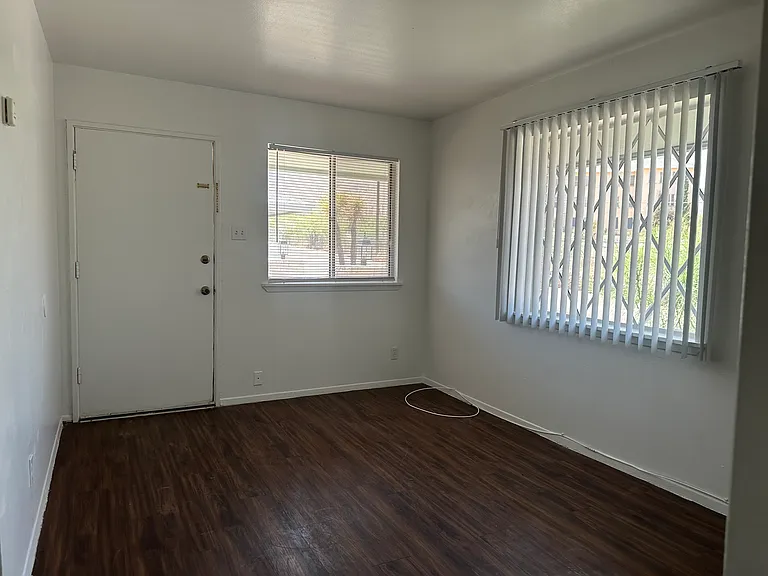 3416 Hayes Ave #1 — Photo 4