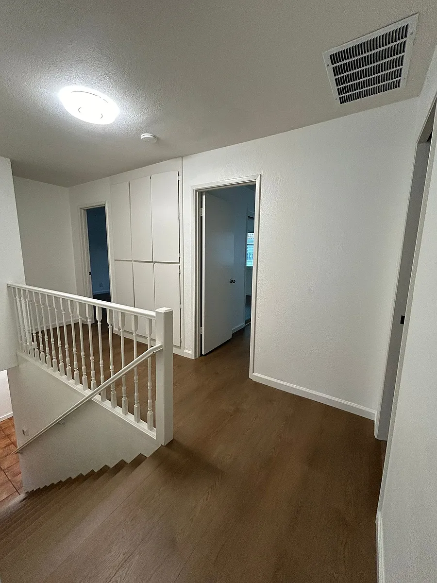 Building Photo - 3575 Lehigh Dr #21