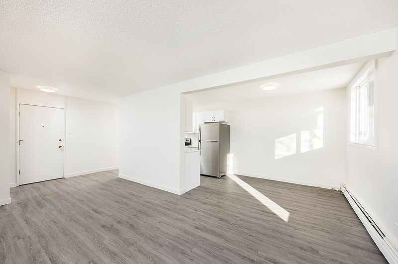 Edmonton Apartment for rent - 2 Bedrooms — photo 11
