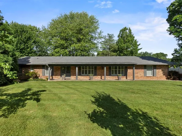1329 N Cape Rock Dr, Cape Girardeau, MO 63701