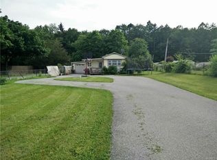 565 Creek Rd, Poughkeepsie, NY 12601