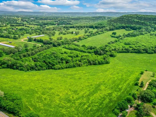 1723 Highway 21 N, Berryville, AR 72616