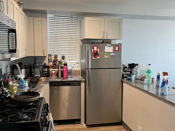 2nd image of 3001 Dr Martin Luther King Jr St #807