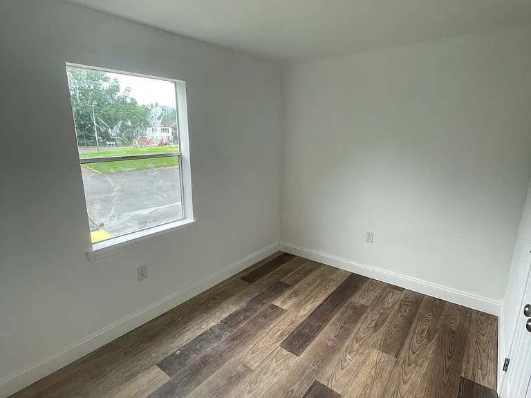 200 Colonial Hts #A1 — Photo 4
