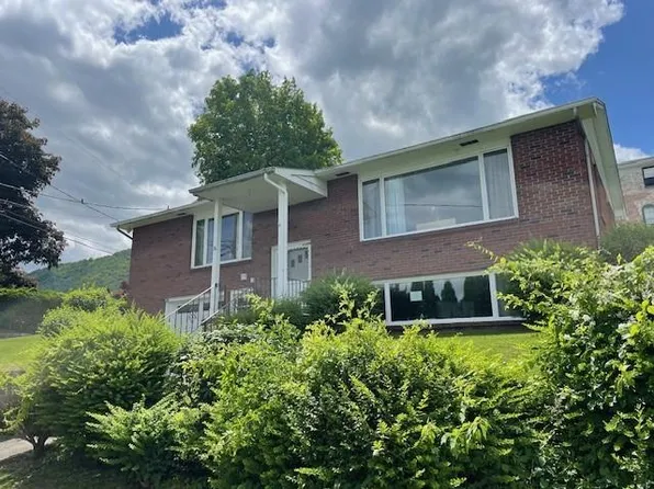 26 Grandview Ave, Cornwall On Hudson, NY 12520