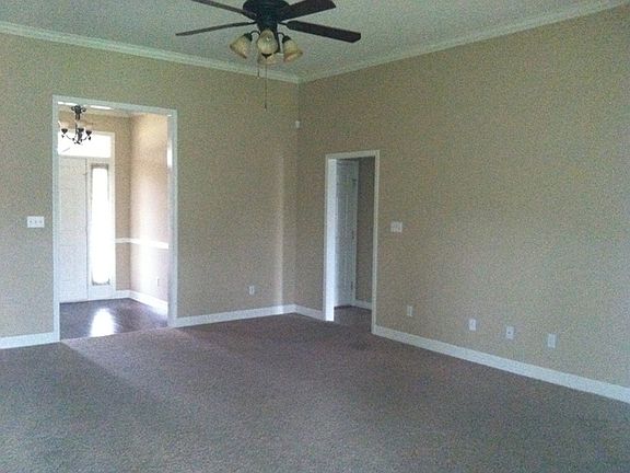 4th image of 4933 Gen. Polk Dr
