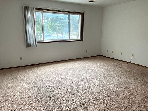 3rd image of 115 Central Ave APT 5