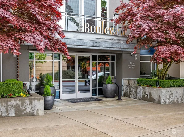 375 Kirkland Avenue #236, Kirkland, WA 98033