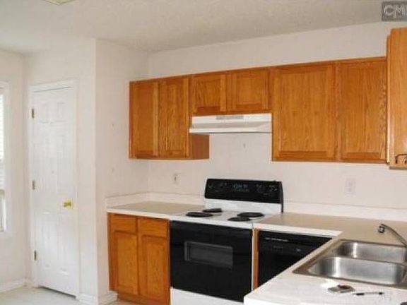 2nd image of 116 Ashewood Common Dr