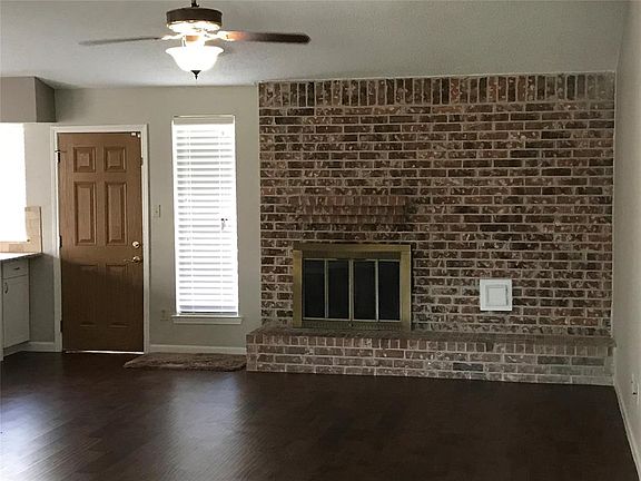 2nd image of 11414 Olivewood Dr