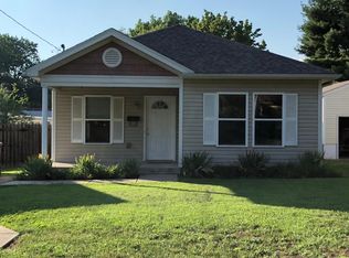 8905 Prospect St, Lyndon, KY 40242