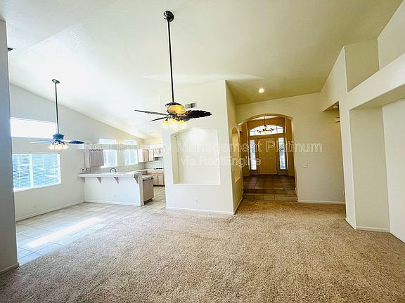 4th image of 2982 E Granada Ave