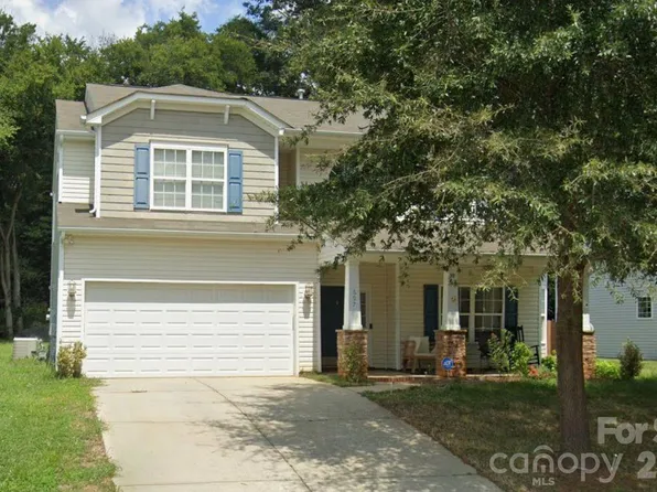 697 Yvonne Dr SW, Concord, NC 28027