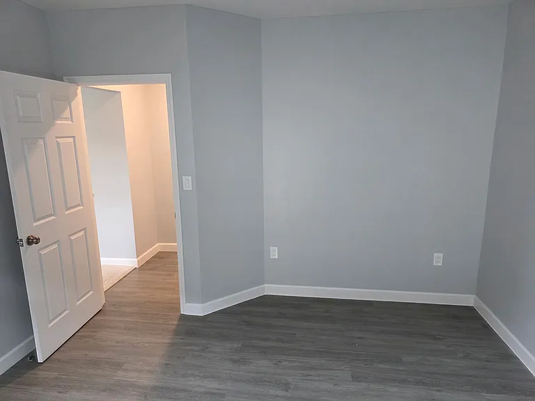 812 Bayway Ave #1 — Photo 9