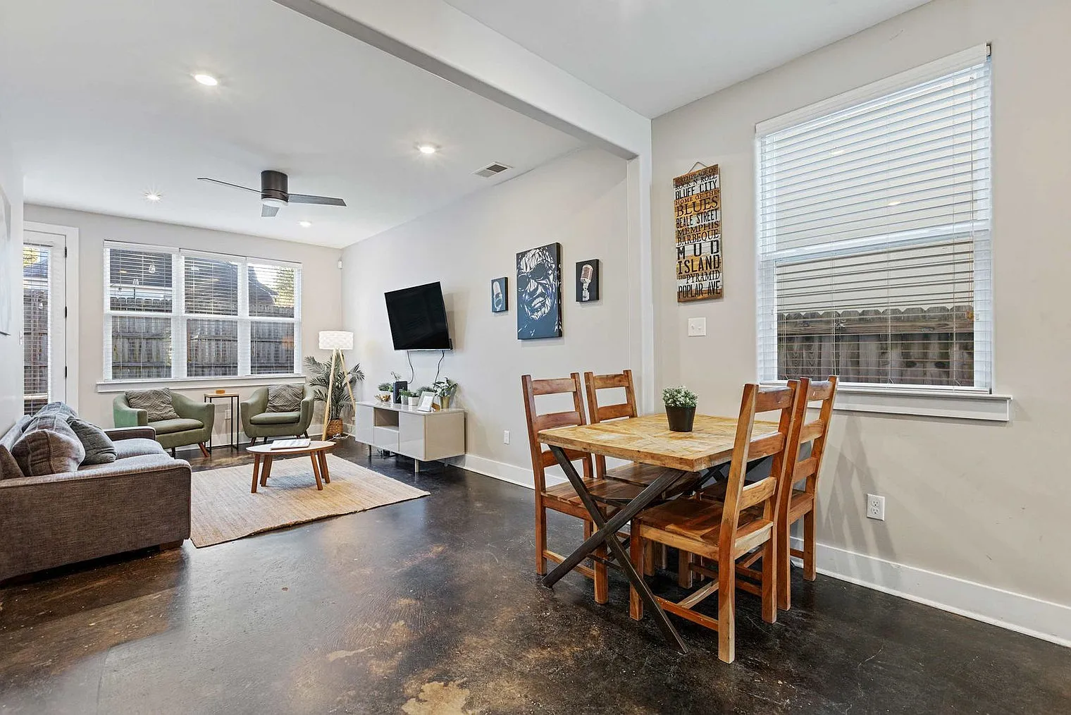 4 bed, 2.0 bath, $3,792 — Photo 1